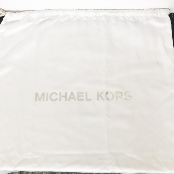 MK MICHAEL KORS | Hamilton Saffiano Leather Yellow Studded Purse | Lock & Key - Picture 15 of 16